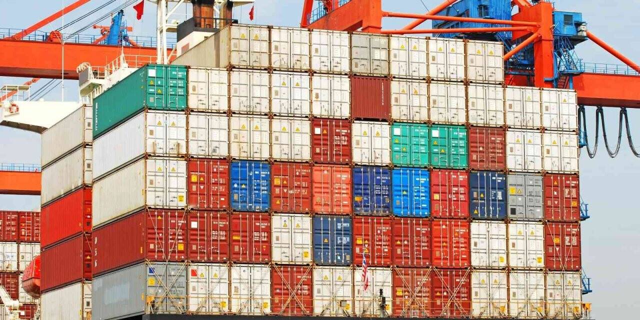 Mersin, 10 ayda 3 milyar 288 milyon dolarlık ihracat gerçekleştirdi