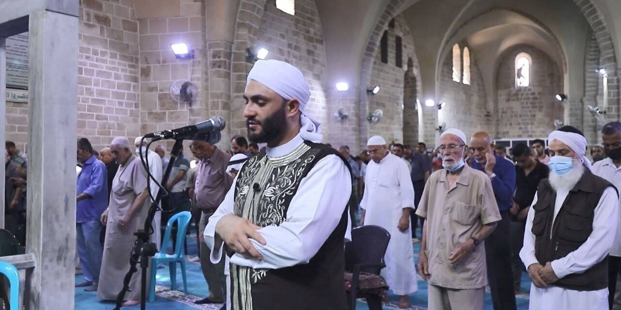 Gazze’deki Büyük Ömer Camii aydınlatıldı