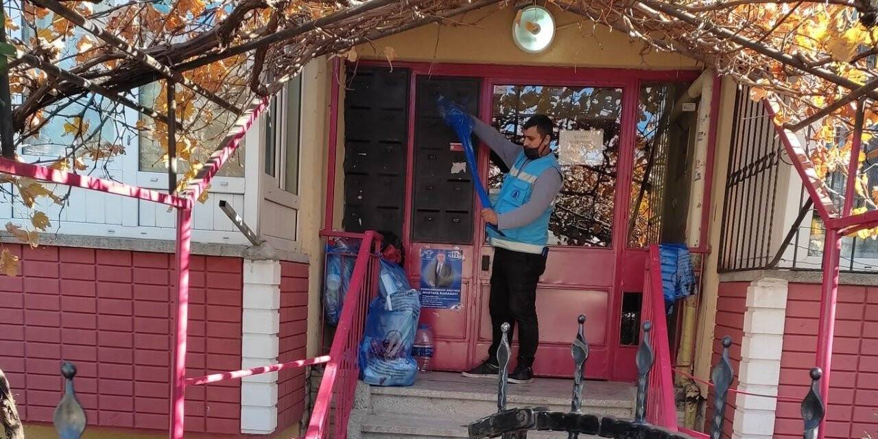 Pursaklar Belediyesi 62 bin 950 binaya ambalaj toplama poşeti dağıttı