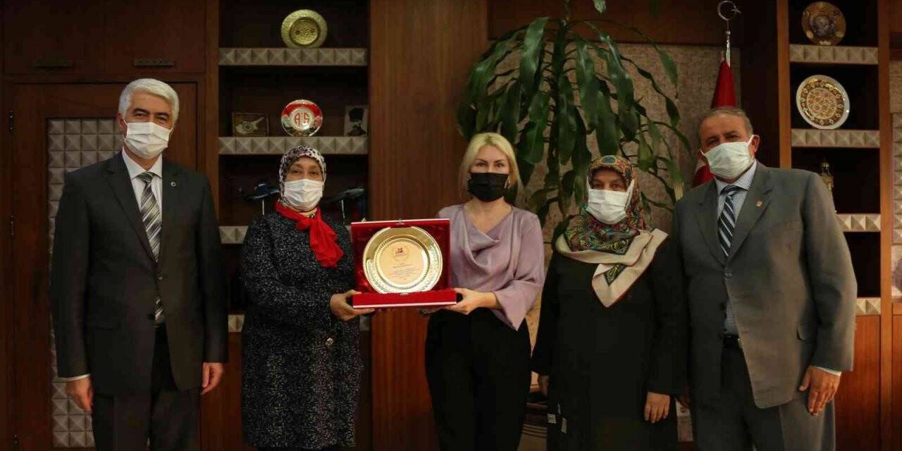 Şehit aileleri, Rektör Özkan ile bir araya geldi