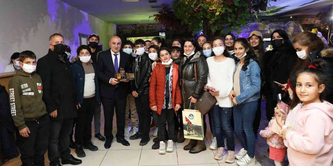 Sarıkamış’tan gelen öğrencileri Keçiören Belediyesi misafir etti