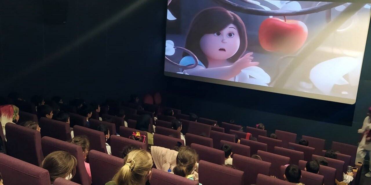 Kasım’da 700 çocuk sinema ile buluştu