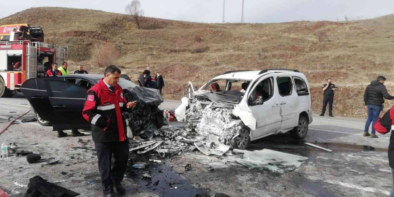 İmranlı belediye başkanı kaza yaptı, durumu ağır