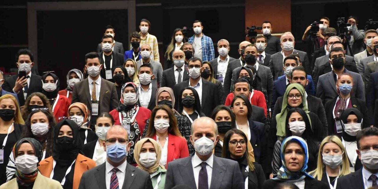 AK Parti’li İleri: "Ülkemizin kronik problemlerinden biri maalesef hak etmediği bir muhalefet geleneği ile baş başa kalmış olması"