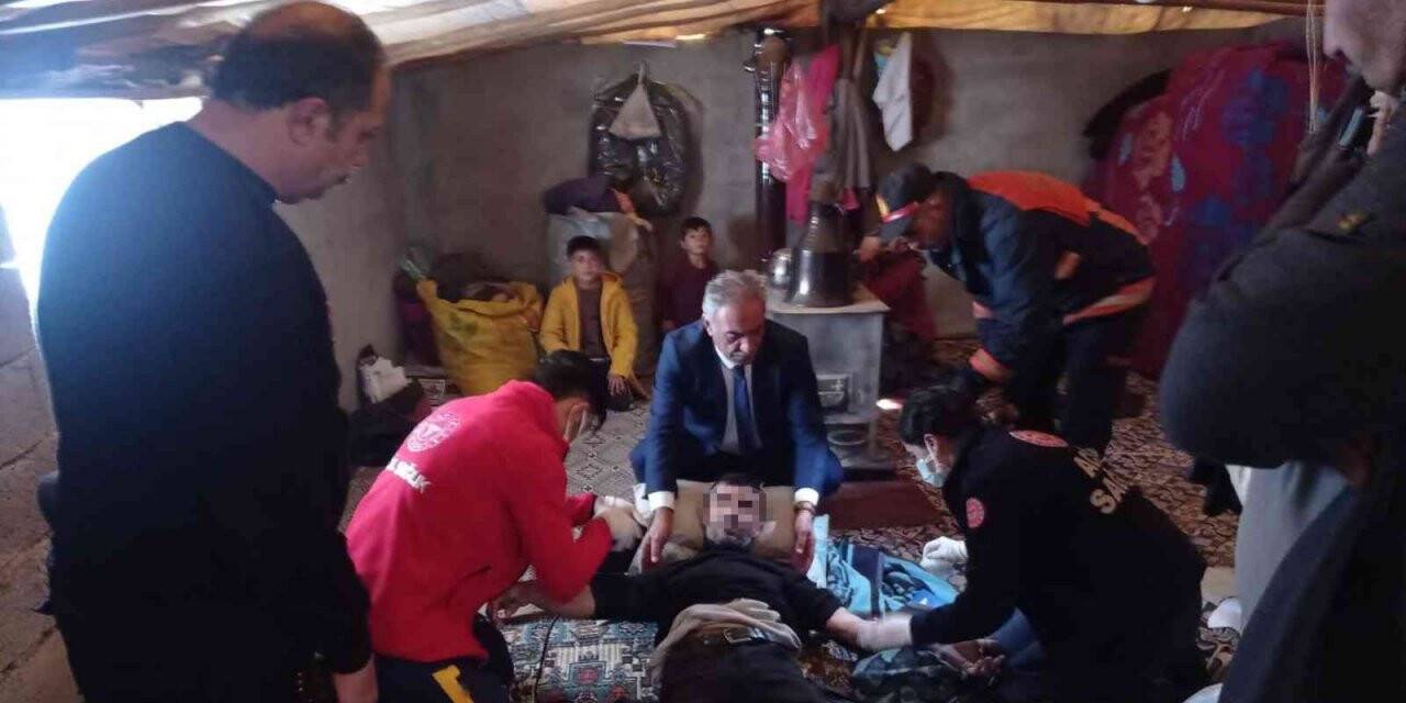 Siirt’te sis nedeniyle kamyon göçerlerin yaşadığı çadıra daldı: 1 yaralı