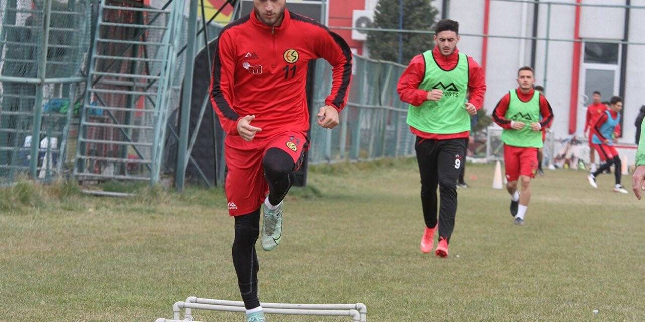 Eskişehirspor Kırşehir Belediyespor maçına hazırlanıyor