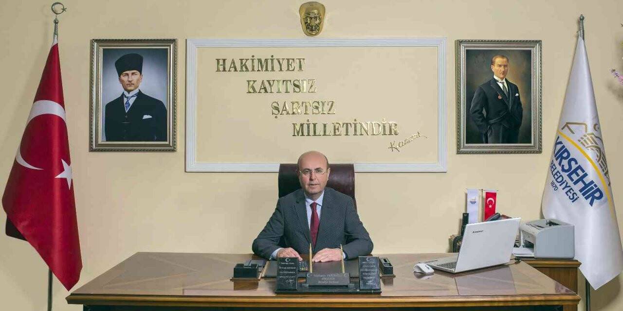 Belediye Başkanı Ekicioğlu kitapseverleri ‘Kitap Günleri’ etkinliklerine davet etti