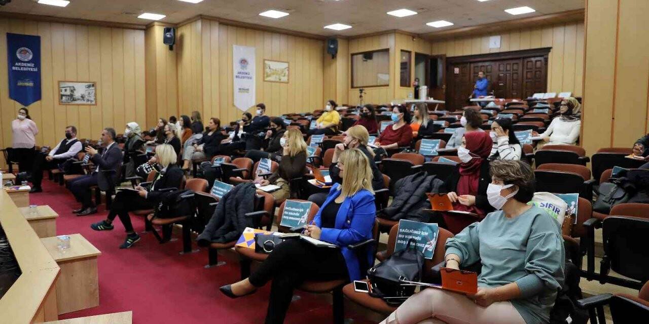 Akdeniz Belediyesi personeline ’proje yönetimi ve danışmanlığı’ eğitimi