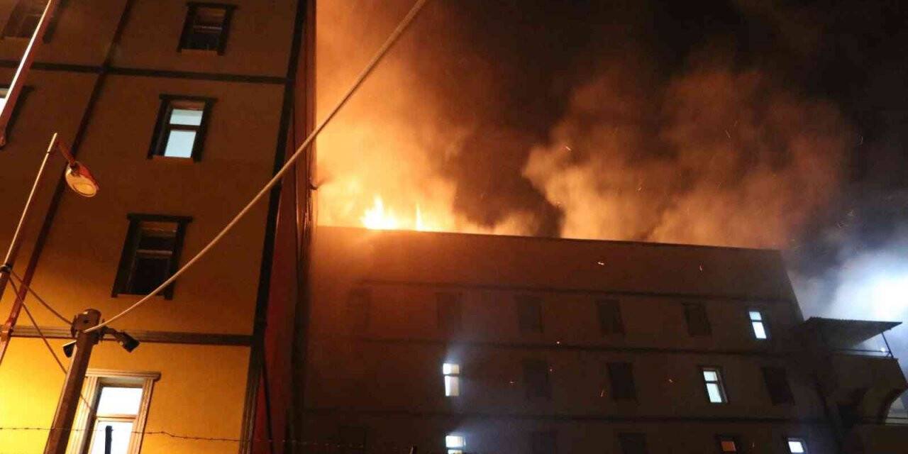 Rize’de yurt çatısında çıkan yangın kontrol altına alındı