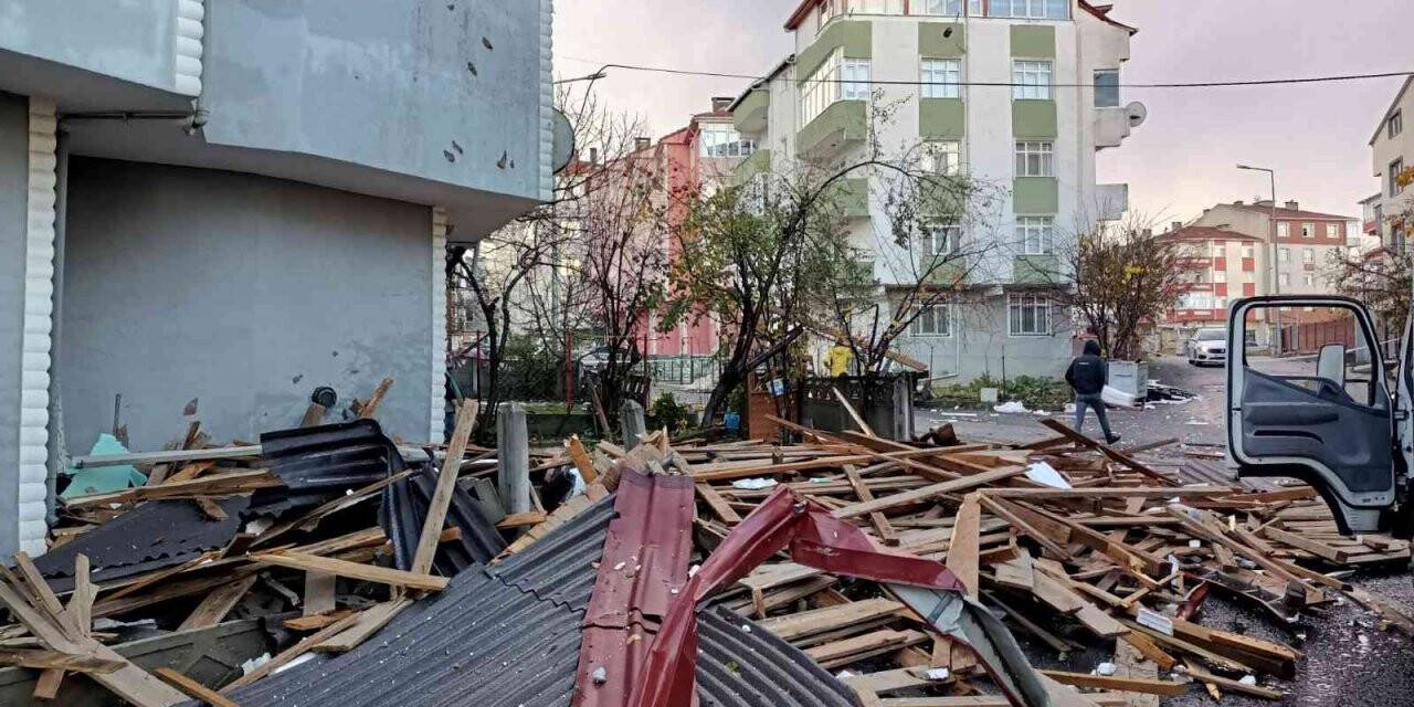 Fırtınanın bilançosu ağır oldu