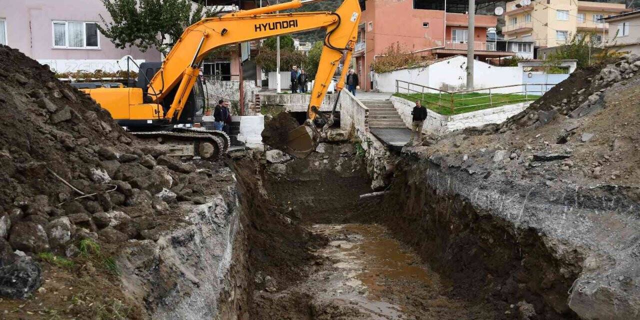 Söke-Milas Karayolu’nda yaşanan taşkına kesin çözüm