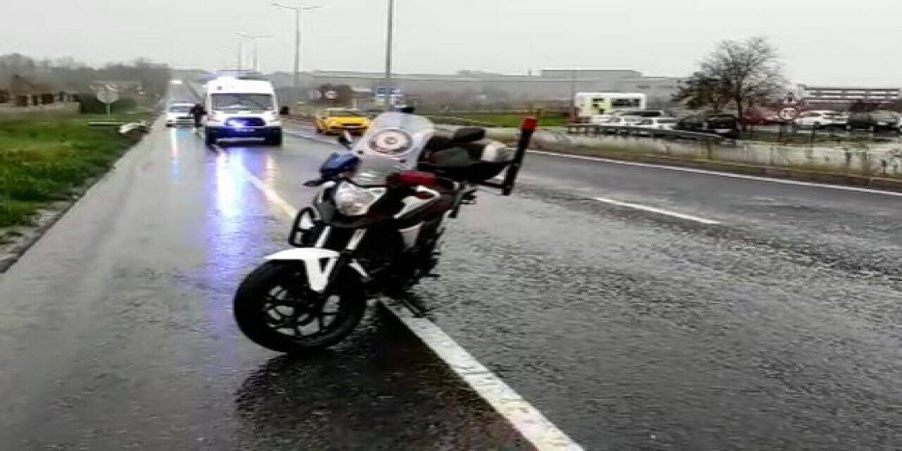 Plakasız motosikletli, polis memurunu yaralayıp kaçtı