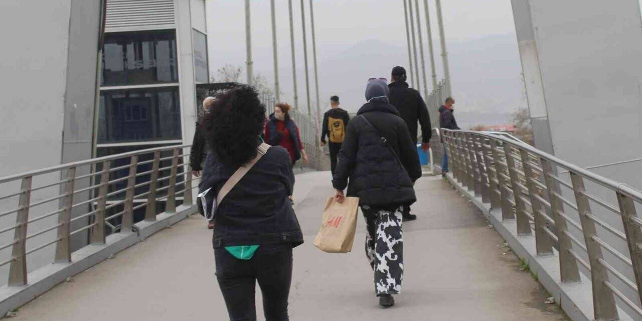 Kocaeli’de lodos sebebiyle vatandaşlar zor anlar yaşıyor