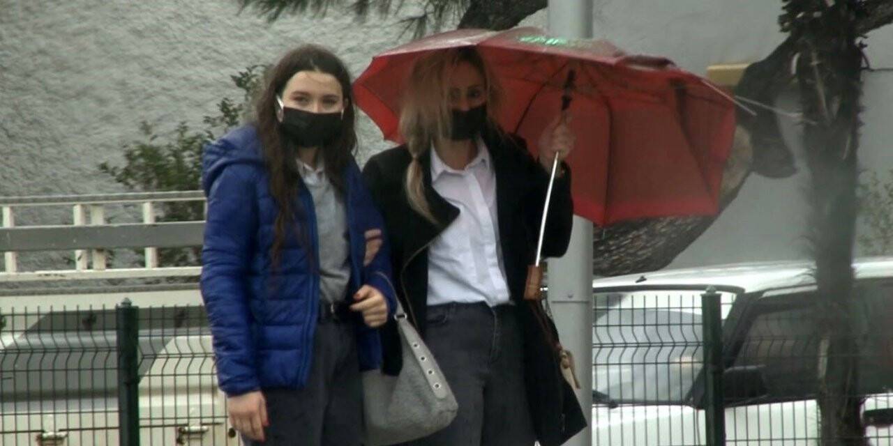 Balıkesir’de fırtına ve sağanak yağış etkili oldu