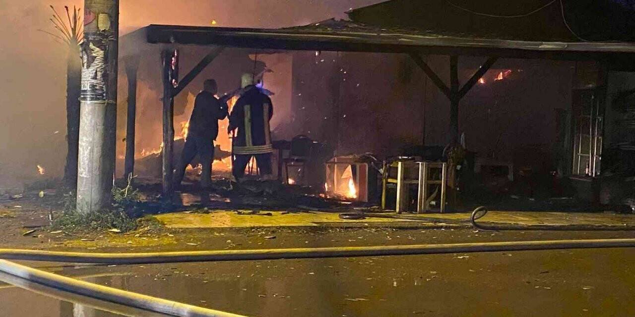 Yalova’da kahvehanede yangın