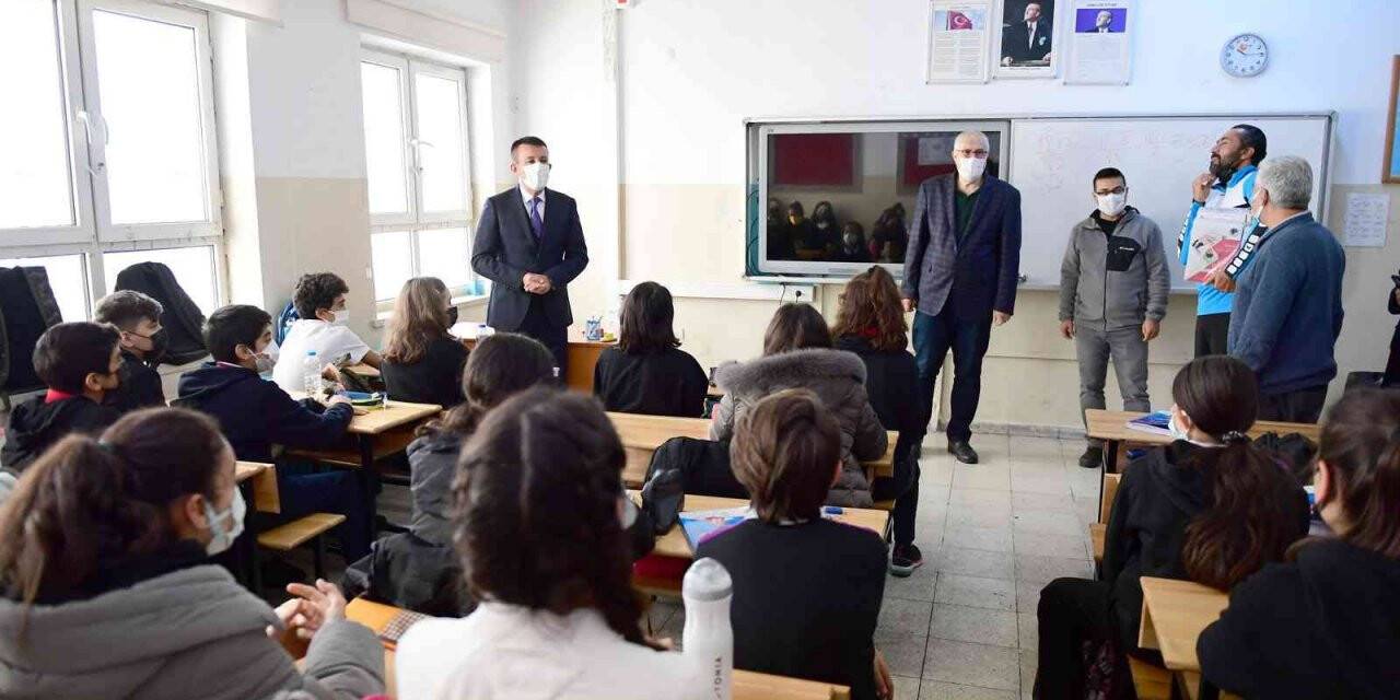 Başkan Balcı’dan her gün 1 okul ziyareti