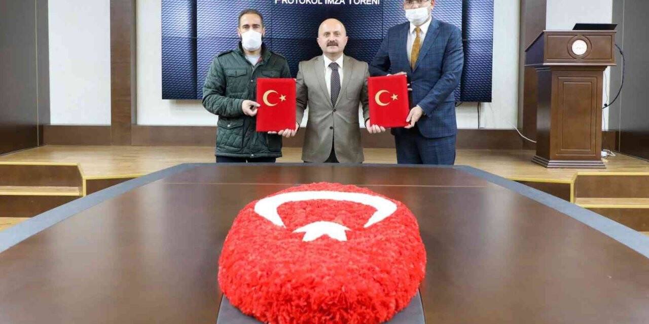 Ağrı’da yeni tekstil yatırımı için imzalar atıldı