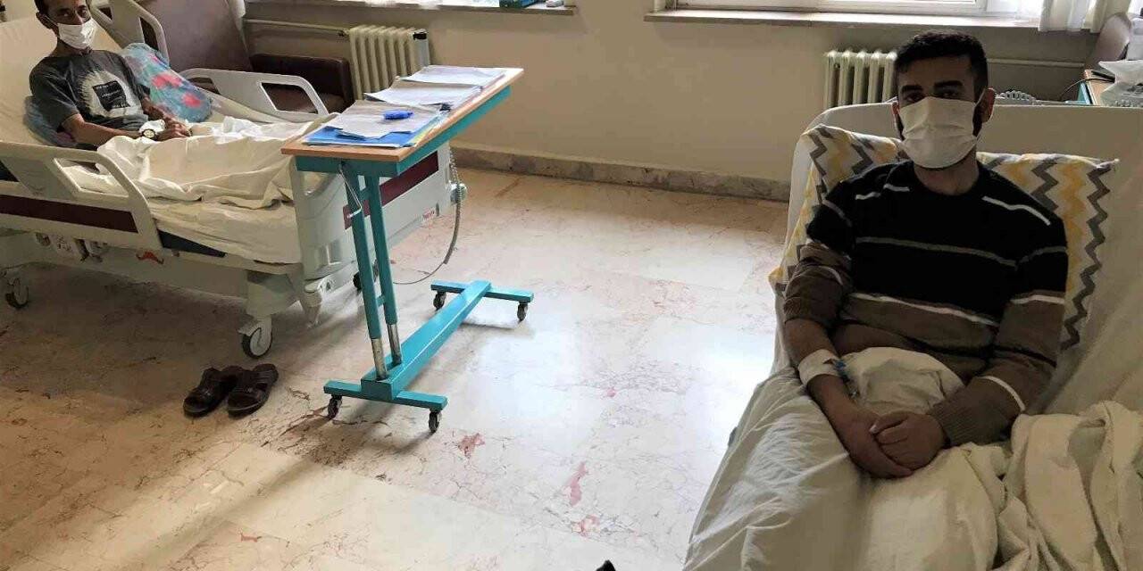 Yaşı küçükken veremediği böbreği büyüyünce verdi, babasına can oldu