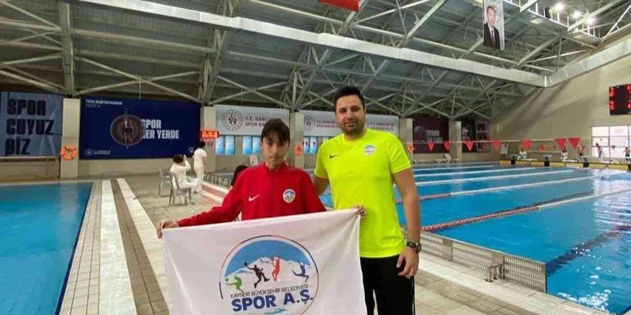 Yiğit Çakır, şampiyonluğa kulaç attı