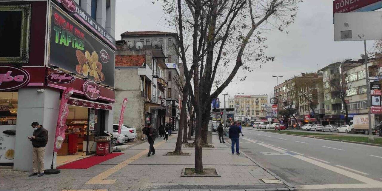 Yağmurla birleşen lodos hayatı olumsuz etkiliyor