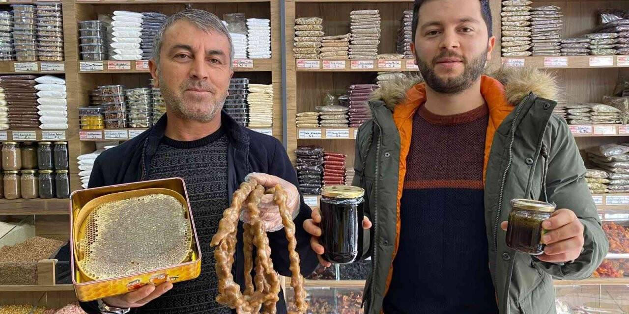 Hastaneler doldu taştı, gripten korunmak için vatandaşlar aktarların yolunu tuttu