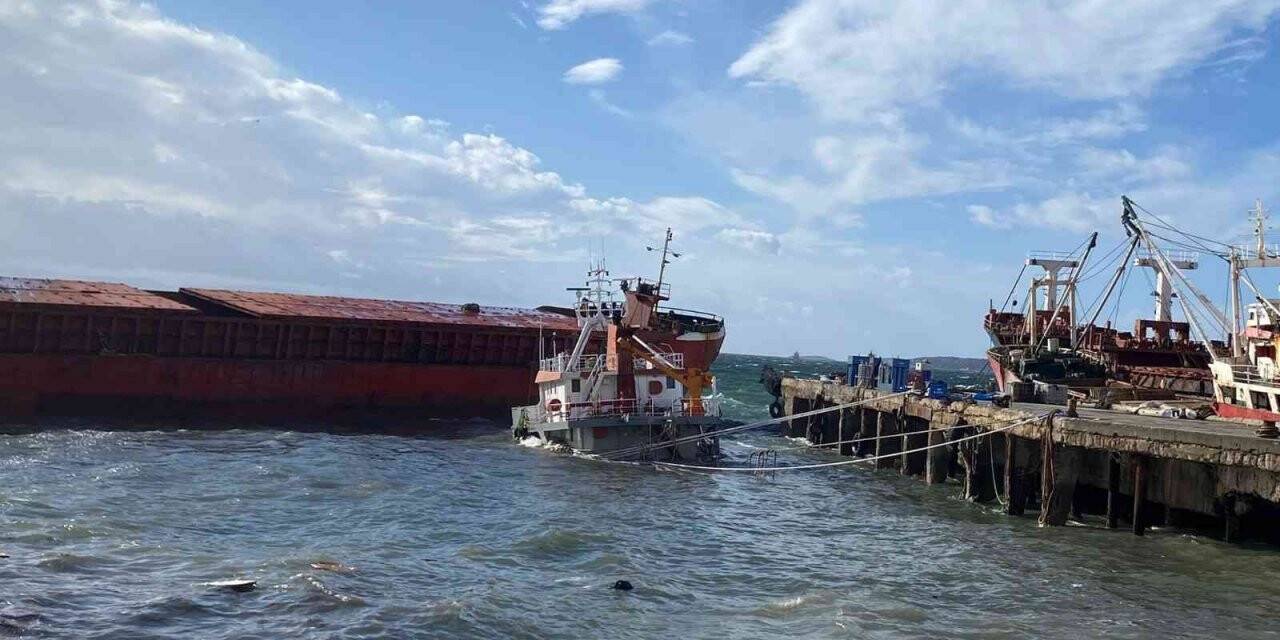 Kartal’da bir gemi battı, başka bir gemi de batan gemiye yaslandı