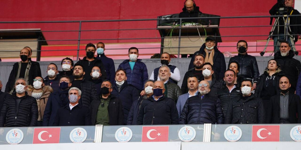 Başkan Özgökçen yalnız bırakmadı