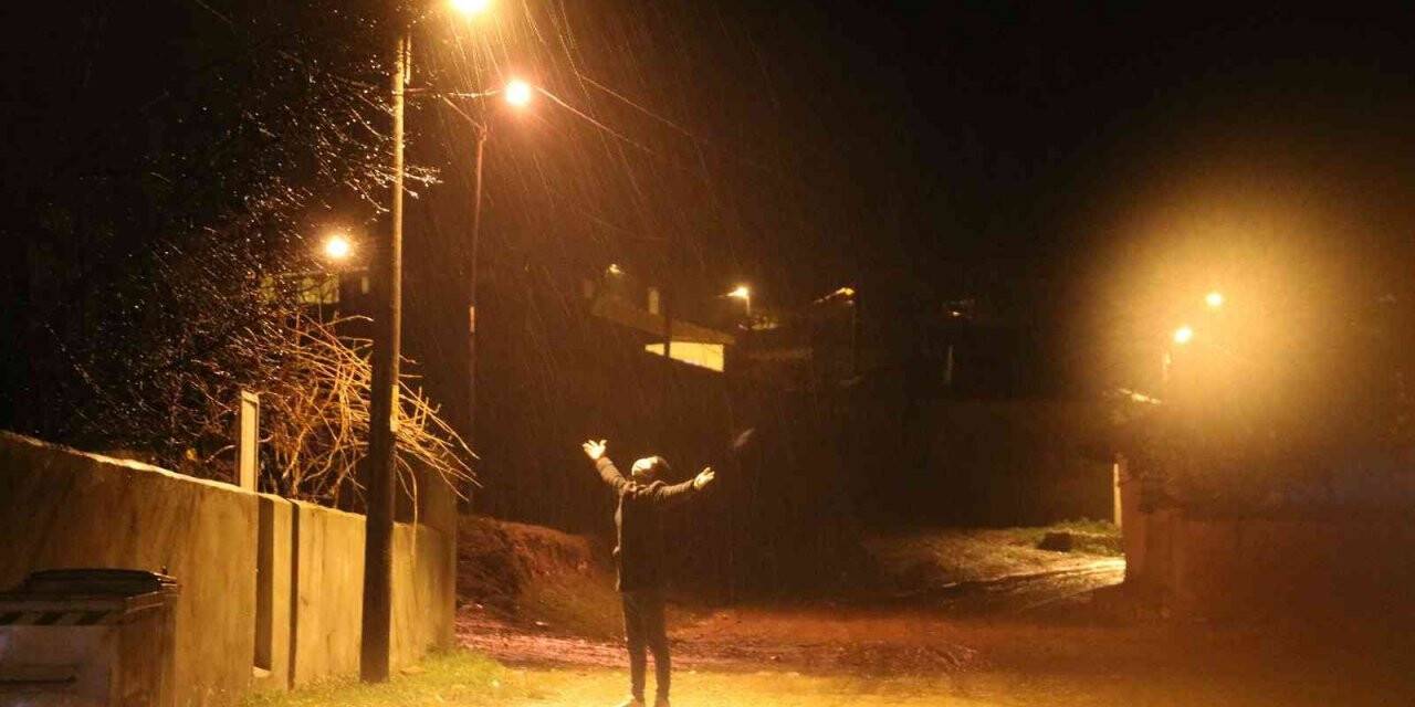 Balkanlar’dan gelen kar yağışı aralıklarla devam ediyor