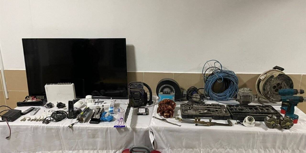Hırsızlar Jandarma’dan kaçamadı