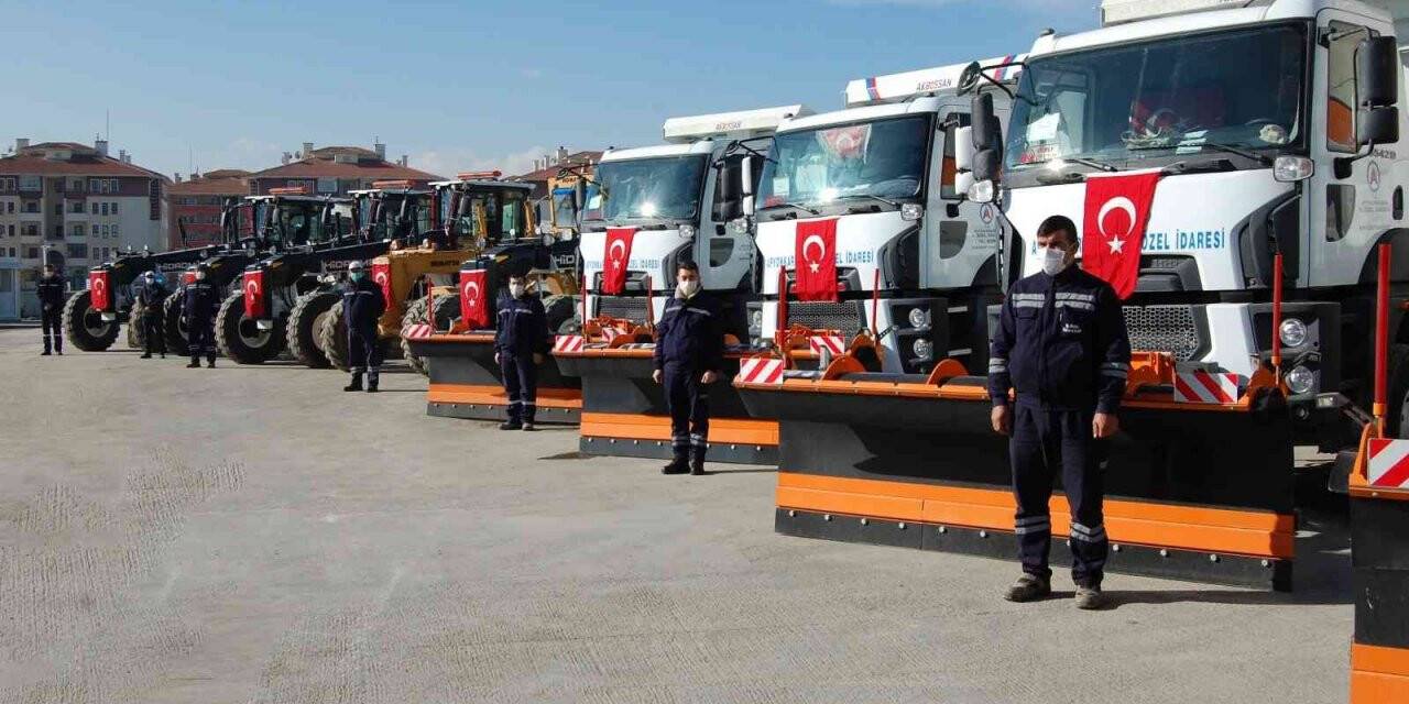 İl Özel İdaresi 80 araç ve 90 personelle kışa hazır