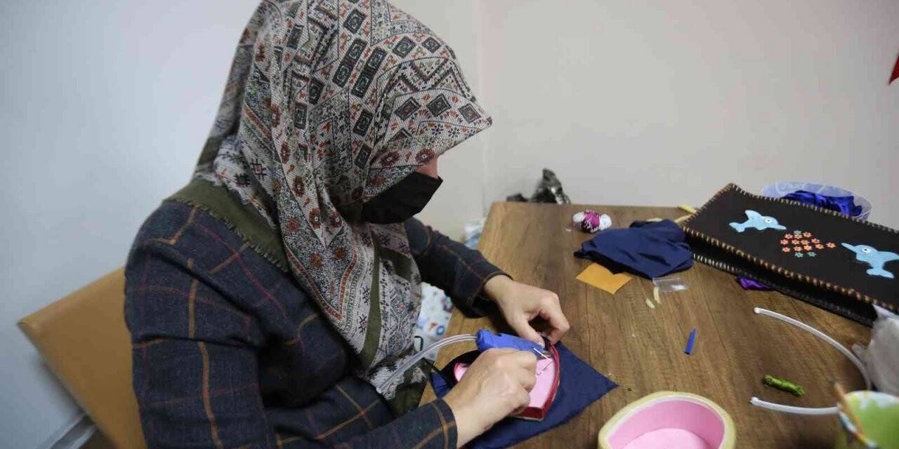 Kadınlar Haliliye ile meslek öğreniyor