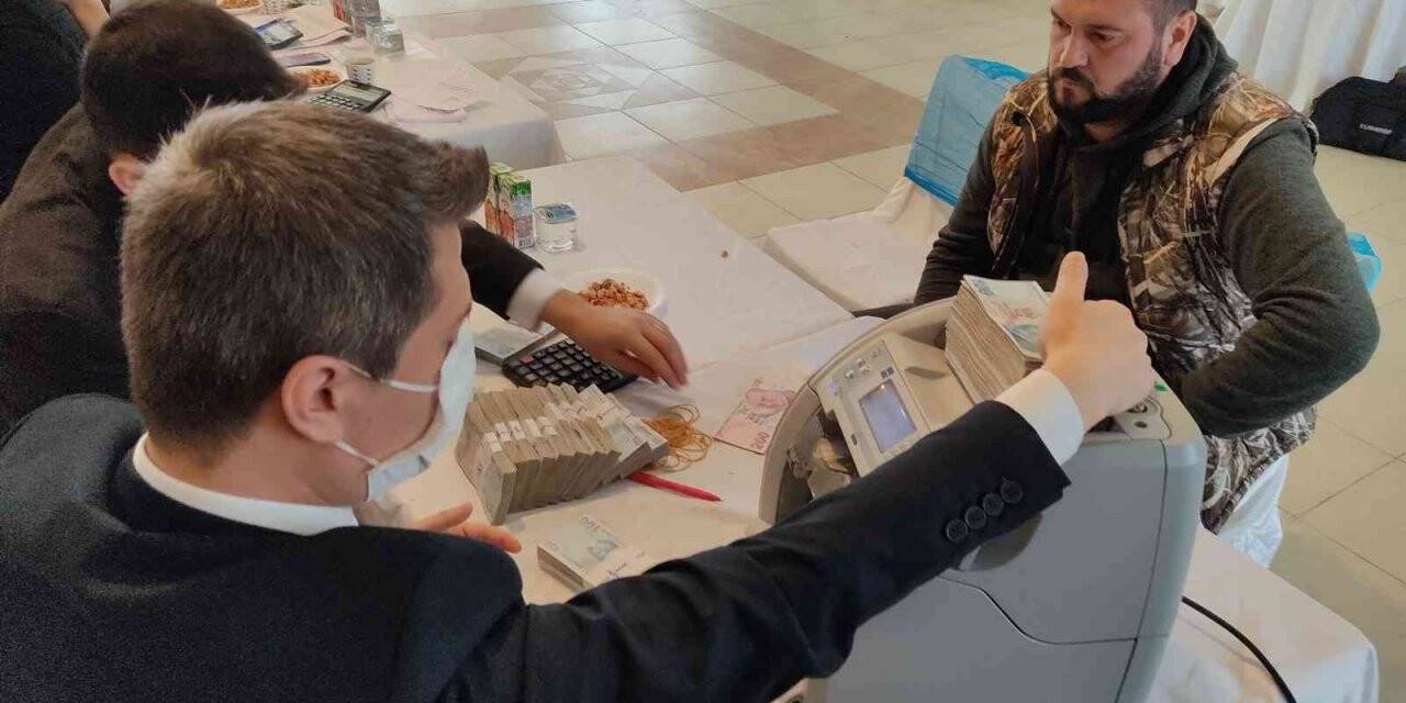 İhalede paralar çuvalla taşındı