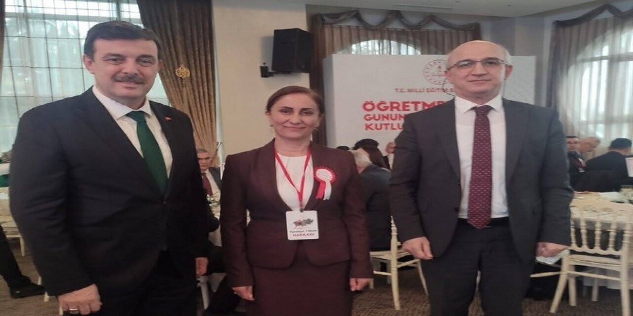 Yurdagül Timur yılın öğretmeni seçildi