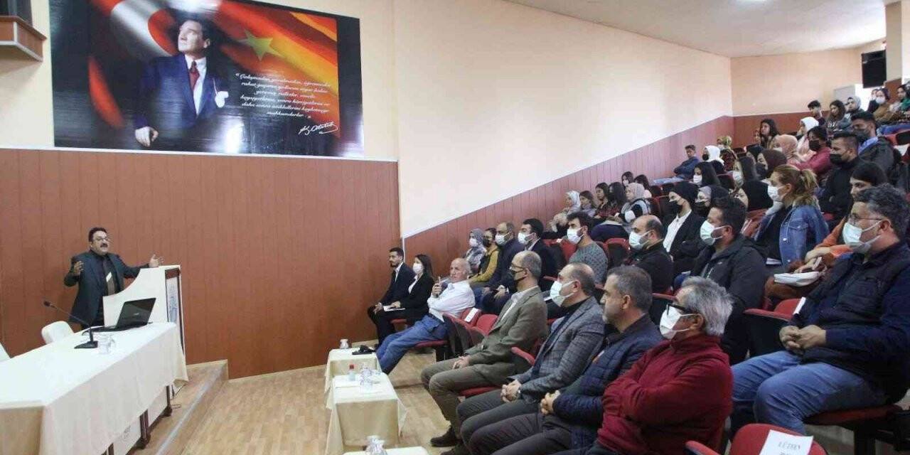 Kilis’te Yunus Emre Konferansı