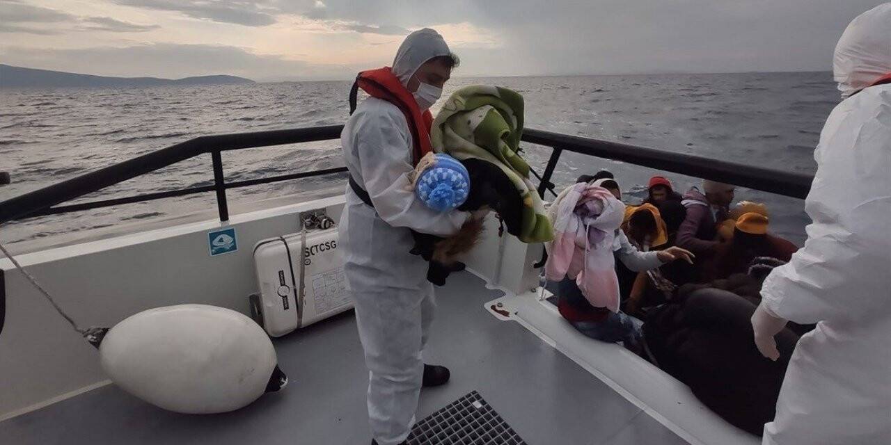 Yunanistan’ın ölüme ittiği göçmenleri Sahil Güvenlik kurtardı