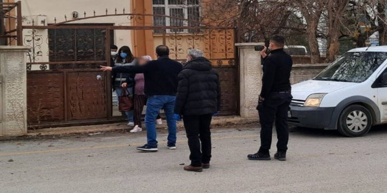 Fuhuş operasyonunda 3 kişi gözaltına alındı