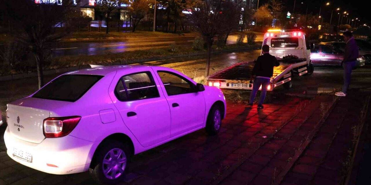 Narkotik ekiplerinin ’dur’ ihtarına uymadılar, otomobili bırakıp kaçtılar