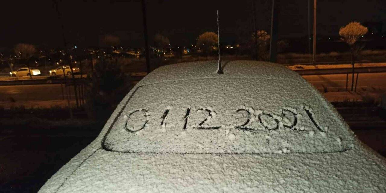 Ankara’da yüksek kesimlere mevsimin ilk karı yağdı