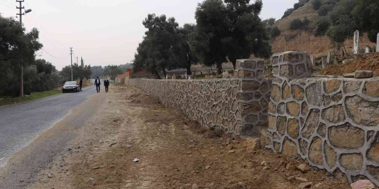 Başkan Özcan, Pınarbaşı Mahallesi’ndeki çalışmaları inceledi