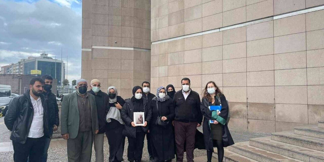 Arnavutköy’de eşi ile arkadaşını öldüren sanık duruşmada konuşmadı