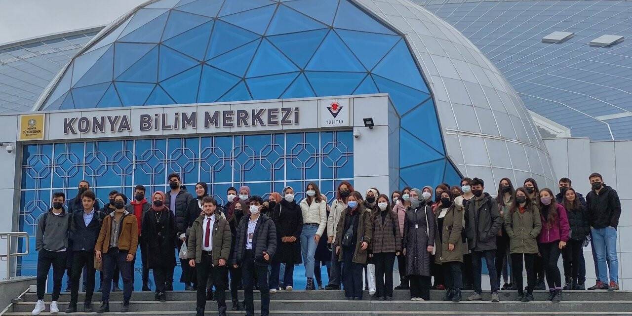 Hukuk Akademisi’den Teknoloji Hukuk Zirvesi