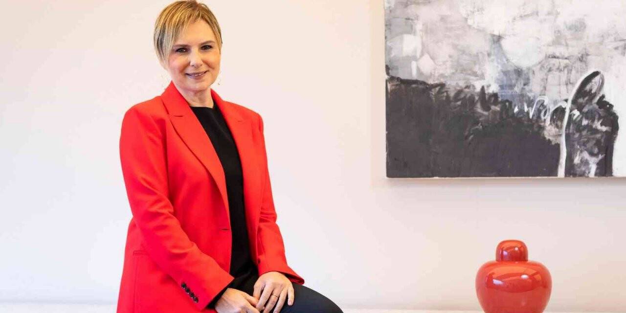 Akkök Holding’den ‘Kadın Enerjisi’ projesi