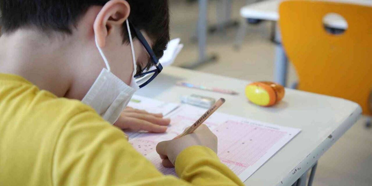 Yüzde 100 başarıya yüzde 100 burs