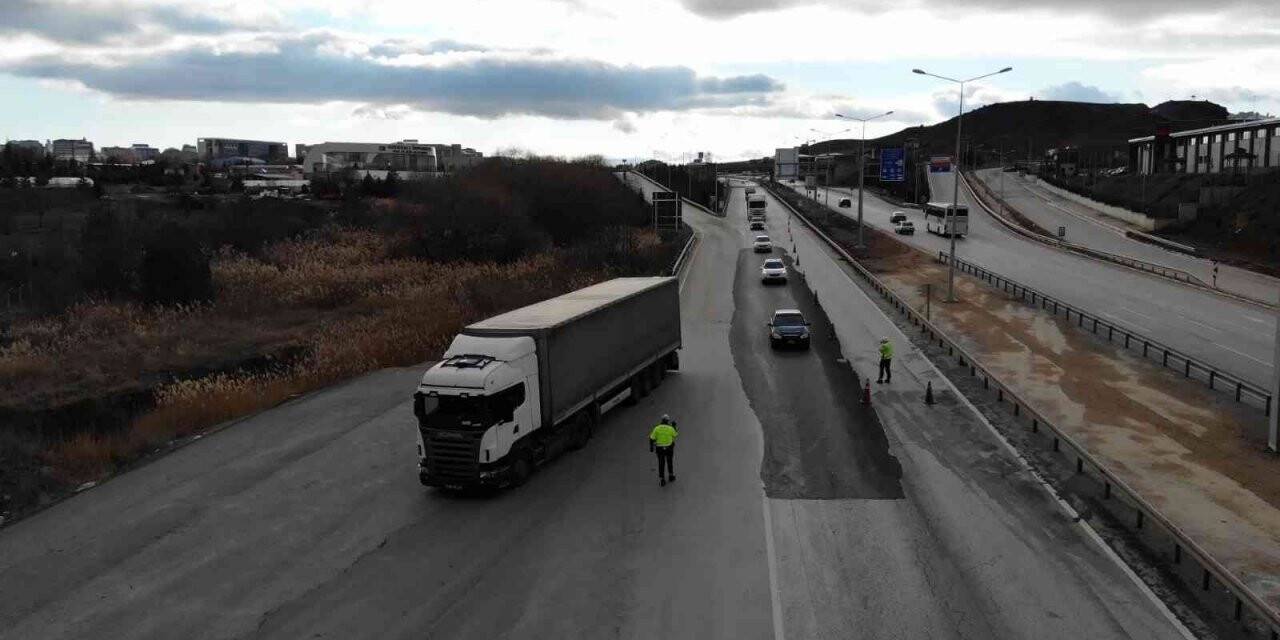 Zorunlu kış lastiği uygulaması başladı: 43 ilin geçiş güzergahında denetimler yapıldı