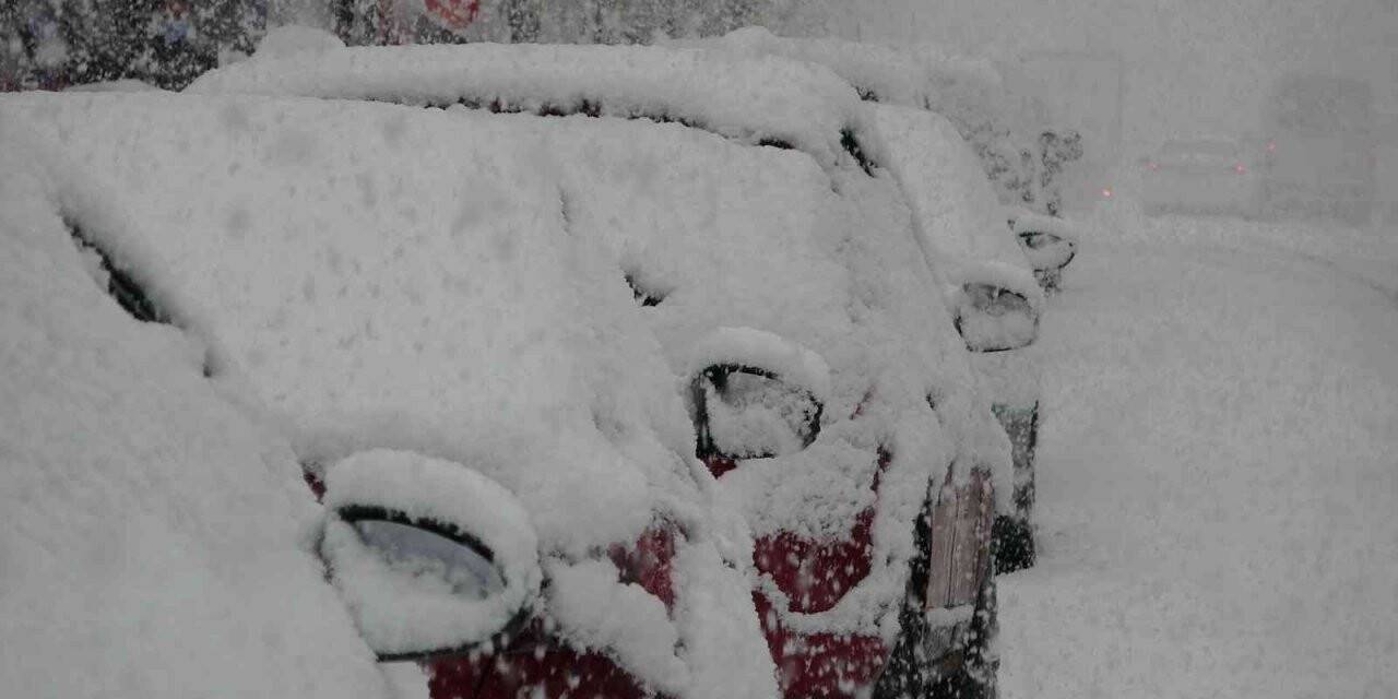 Ardahan’da kar kalınlığı 30 santimi aştı
