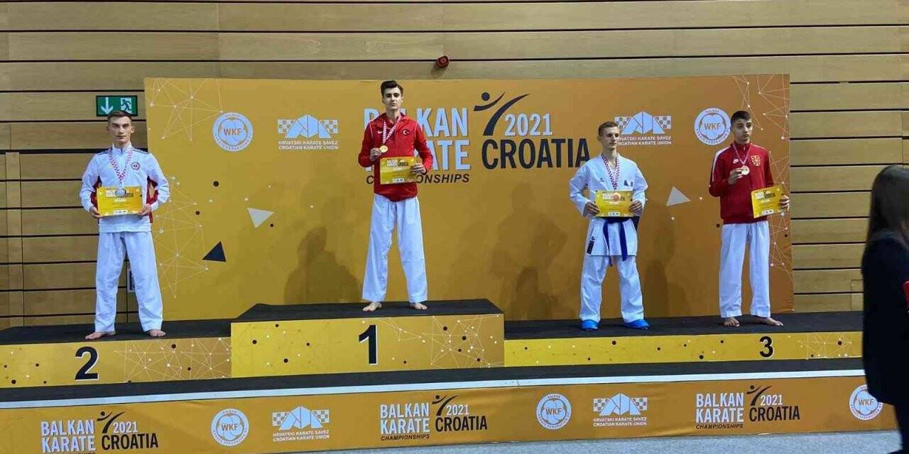 Kağıtsporlu Mert Halıcı Balkan şampiyonu oldu
