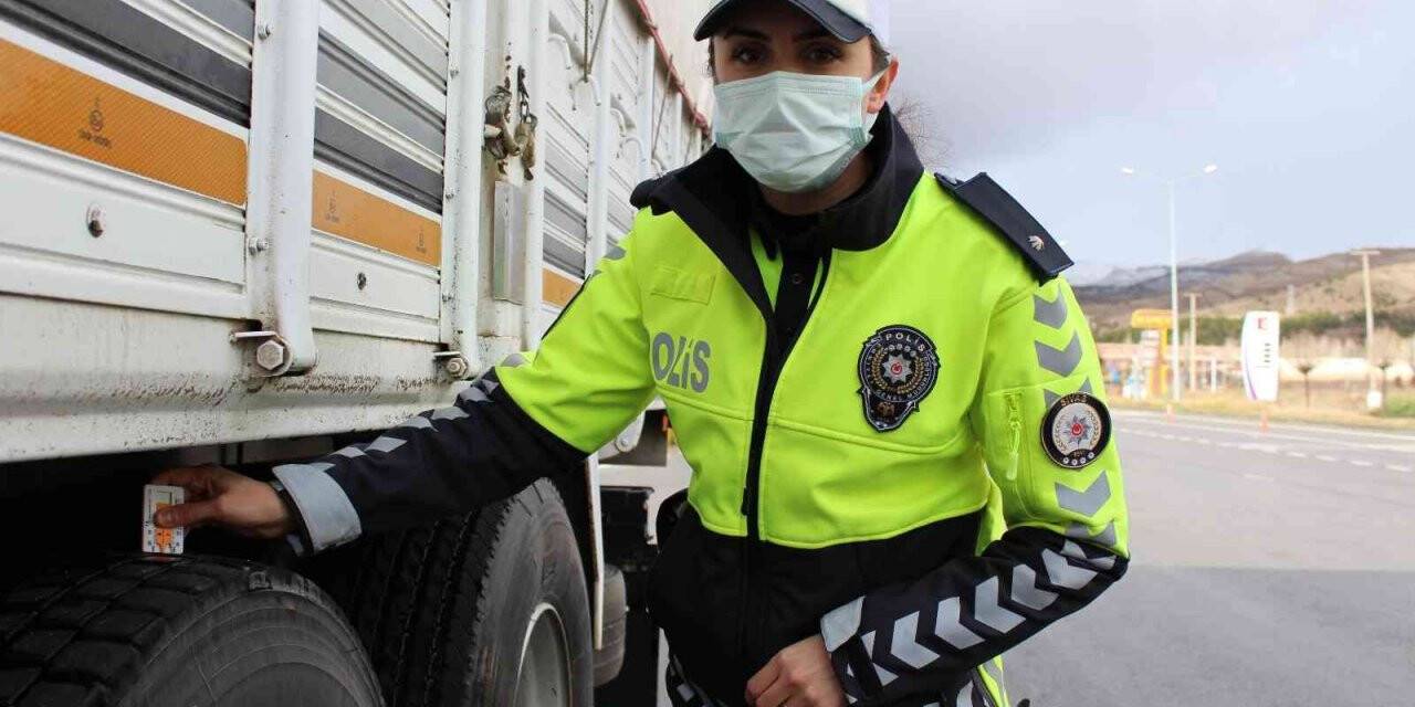 Sivas’ta kış lastiği denetimleri başladı