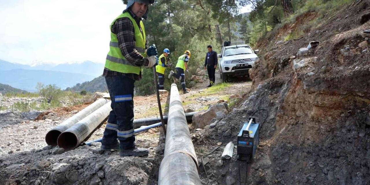 Büyükşehir’den Fethiye’nin kırsal Mahallesi Söğütlü’ye içme suyu