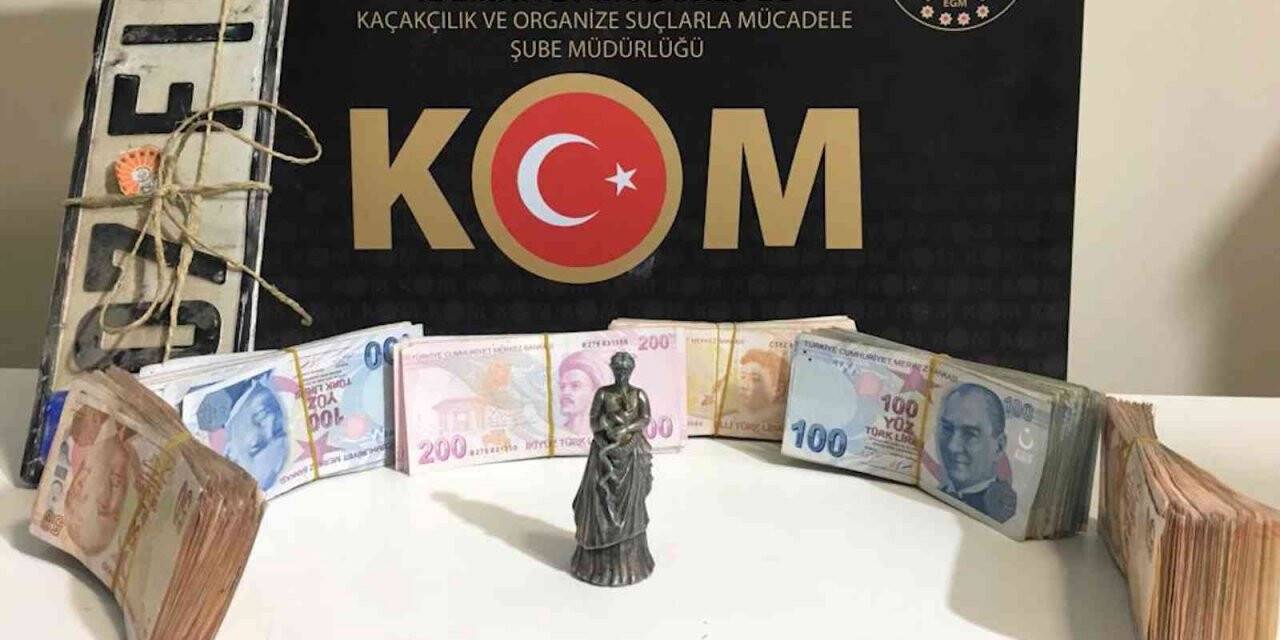 Şüphe üzerine durdurulan araçtan tarih çıktı: Kadın ve yılan figürlü heykel ele geçirildi