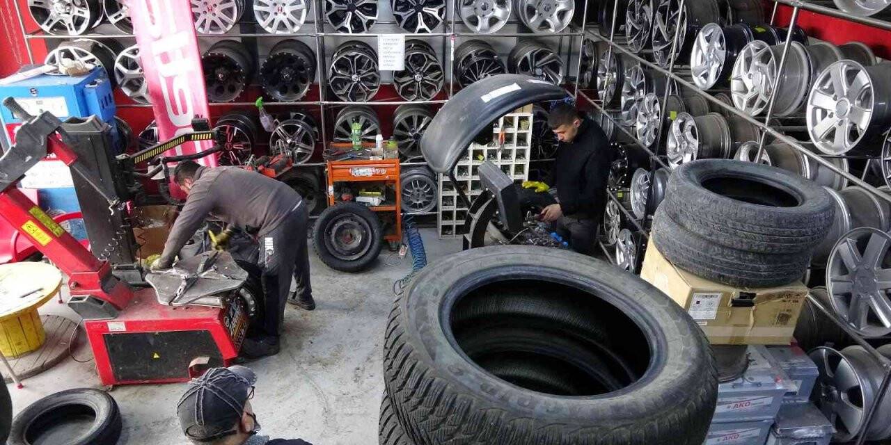 Lastikçilerde ‘kış’ mesaisi